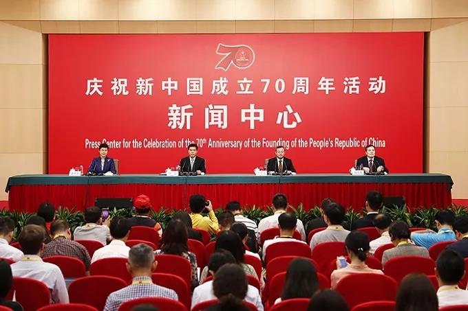 鐘部長談第二節(jié)進(jìn)博會(huì)：規(guī)模更大、質(zhì)量更高、活動(dòng)更豐富
